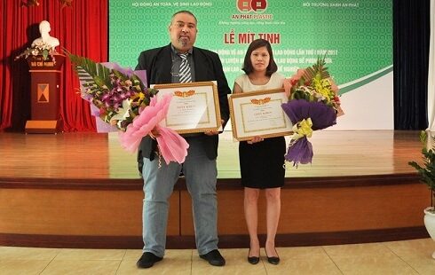 Palkinto Vietnamin tehtaan korkeista sosiaalisista standardeista vuonna 2016