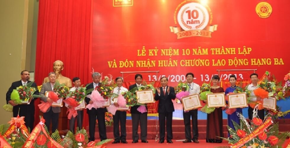 Auszeichnung show - Eigene Produktion in Vietnam: