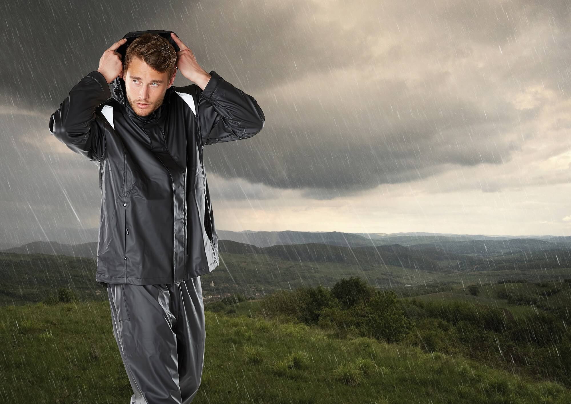 Vestes imperméables – restez au sec grâce à des vêtements de pluie de  qualité