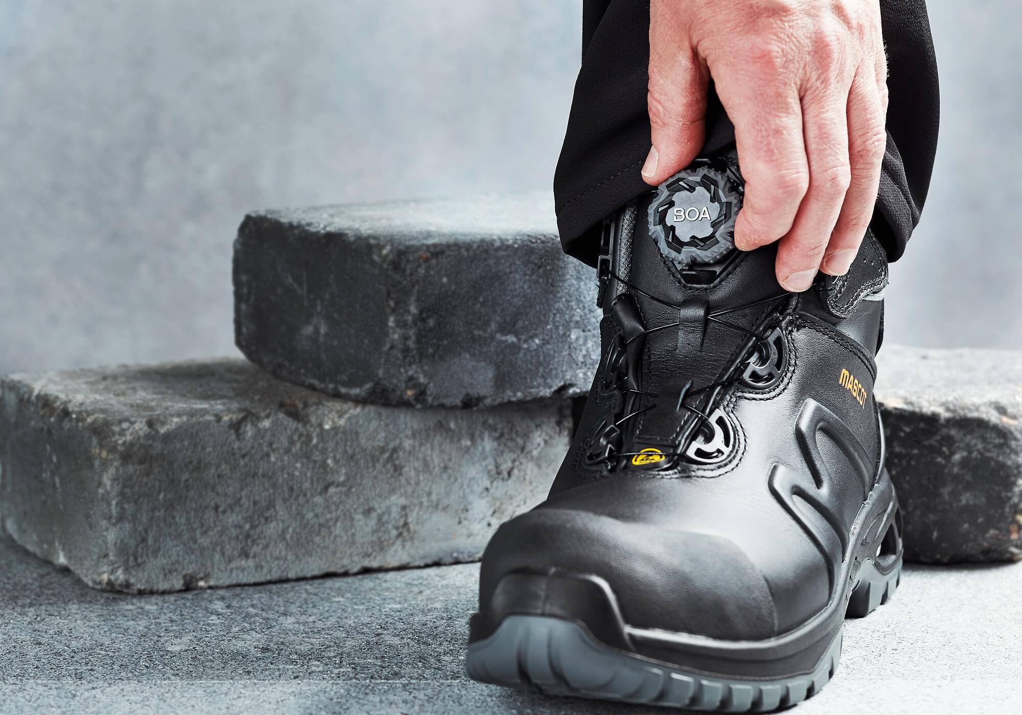 Howsafe UK Safety footwear, boots, shoes and trainers
